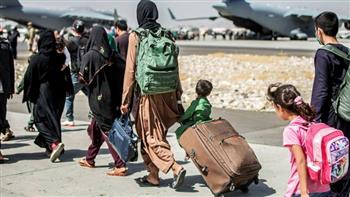 وصول أول مجموعة من اللاجئين الأفغان إلى «ويلز »