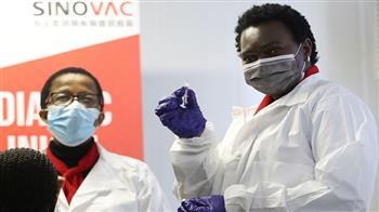 جنوب إفريقيا تختبر لقاحا صينيا مضاد لفيروس كورونا على أطفال