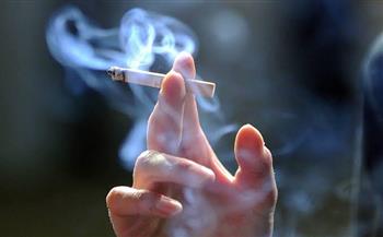 دراسة تحذر: التدخين يضاعف خطر الإصابة بالنوبات القلبية بين الشباب