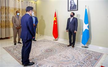 الصومال يتسلم أوراق اعتماد سفير الاتحاد الأوروبي والصين