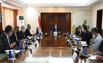 شعراوي يبحث مع وفد البنك الدولي مستجدات برنامج التنمية بصعيد مصر