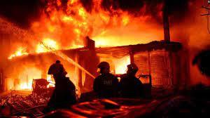 السيطرة على حريق شب داخل شقة سكنية بالمنيب دون إصابات