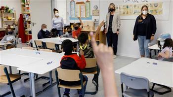 أربعة ملايين طالب يعودون إلى المدارس في إيطاليا وسط إجراءات مشددة للحد من انتشاركورونا