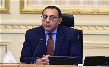 «مدبولي» يستقبل رئيس حكومة الوحدة الوطنية الليبية بمطار القاهرة 