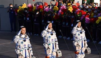 الصين: المركبة الفضائية (شنتشو - 12) تعود إلى الأرض بسلام
