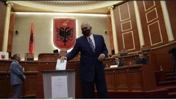 برلمان ألبانيا يوافق على حكومة ذات أغلبية نسائية