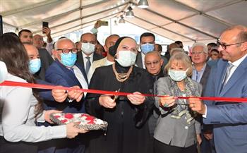 وزيرا التجارة والصناعة والمالية ومحافظ بورسعيد يفتتحون معرض "صنع في بورسعيد"
