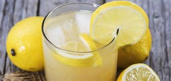  تحسين الهضم وتنشيط الشهية.. فوائد عصير الليمون