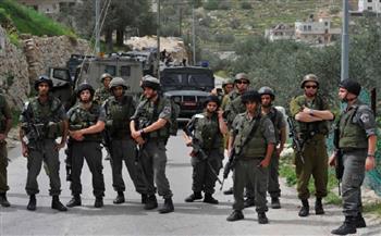 قوات الاحتلال الإسرائيلي تعتقل ثلاثة فلسطينيين قرب الحدود الشرقية لغزة