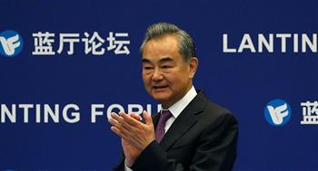 وزير الخارجية الصيني: منظمة شنغهاي للتعاون تلعب دورا أكبر في الشؤون الإقليمية والدولية