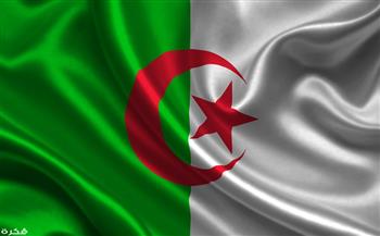 الجزائريون يشيعون جثمان الرئيس الراحل إلى مثواه الأخير بمقبرة "العالية" وسط تعزيزات أمنية