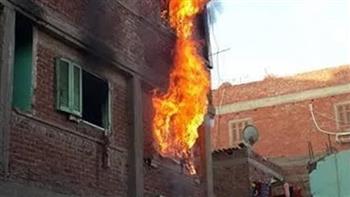 انتداب المعمل الجنائى لمعاينة حريق هائل داخل برج سكنى بدمنهور