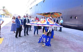 "الأنفوشي للفنون الشعبية" في استقبال سفينة  blue sapphire