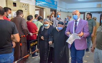«صحة الشرقية» تتابع تطعيم المواطنين بلقاح كورونا بديوان المديرية