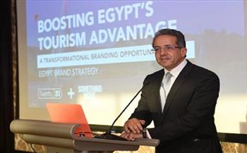 «العناني» يناقش موقف تقدم العمل بالخطة الاستراتيجية المتكاملة للسياحة في مصر