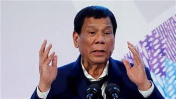 رئيس الفلبين يلغي إلزامية ارتداء أوقية الوجه في الهواء الطلق