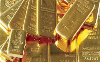 الذهب يصعد مع عودة المخاوف إزاء شركة «إيفرجراند» وهبوط الدولار