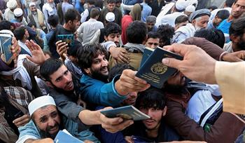 باكستان توافق على إصدار تأشيرات للأفغان الذين ترغب اليابان في إجلائهم
