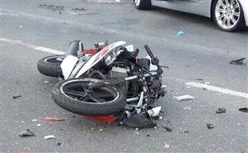 مصرع وإصابة شخصين في حادث انقلاب دراجة نارية بكفر الشيخ