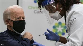 بايدن يتلقى جرعة معززة ضد فيروس "كورونا" ويصفها "بالآمنة والفعالة''
