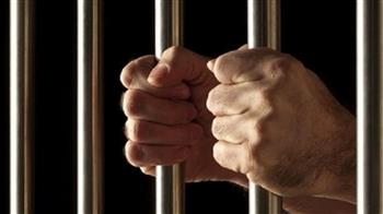 حبس مسجل خطر متهم بسرقة مواطن بالإكراه في النزهة 4 أيام