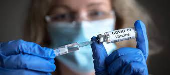 الصحة تدرس تطعيم الأطفال ضد كورونا.. وأطباء: خطوة مهمة تحميهم من الموجة الرابعة