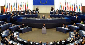 المفوضية الأوروبية تبدي دعمها لبدء مفاوضات انضمام ألبانيا إلى الاتحاد