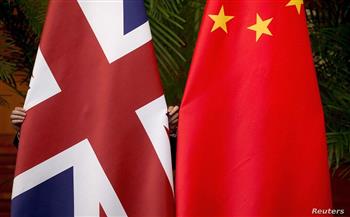 الصين تدعو بريطانيا لإعادة بناء العلاقات بينهما