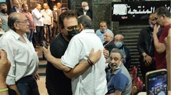 سيد رجب ومحمد رياض يقدمان واجب العزاء في وفاة الراحل ماهر سليم (صور)