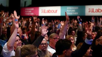 حزب العمال البريطاني يدافع عن انتهاجه سياسة وسطية