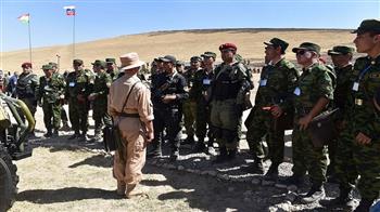 روسيا ترصد حشودا عسكرية على الحدود بين أفغانستان وطاجيكستان وتدعو الطرفين للتسوية