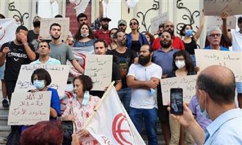 وقفة احتجاجية تنديدا بزيارة وفد من الكونجرس الأمريكي لتونس