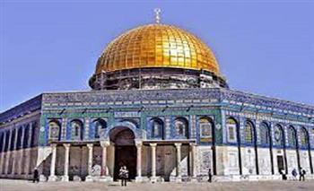 مفتي القدس يدعو لشد الرحال إلى المسجد الأقصى لمواجهة المستوطنين