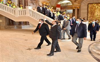 بسام راضي: الرئيس السيسي يوجه بالالتزام بالجداول الزمنية والمعايير الهندسية بمشروعات العاصمة الإدارية (صور)