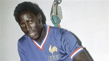 بعد 39 عامًا في الغيبوبة.. وفاة لاعب باريس سان جيرمان السابق 