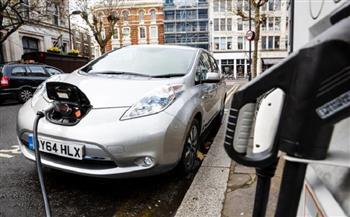 السويد تخطط لزيادة الضرائب على سيارات البنزين وتعزيز الإعفاء للمركبات الكهربائية