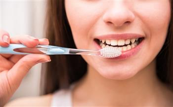 الأبحاث الحديثة: إهمال تنظيف الأسنان يسبب ضعف الانتصاب وانعدام الرغبة الجنسية