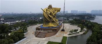 إزالة تمثال «إله الحرب» يثير موجة من الغضب في الصين 