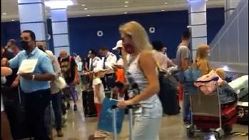 وزير السياحة اليوناني: مستمرون في استقبال السياح الأمريكيين دون فرض قيود "كورونا"