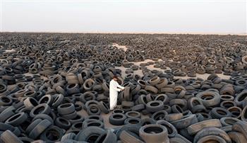 الكويت تبدأ تدوير إحدى أكبر مقابر إطارات السيارات المستعملة في العالم