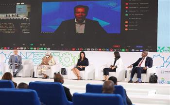 رئيس المنتدى العالمي يشيد بما حققته مصر من إصلاحات اقتصادية