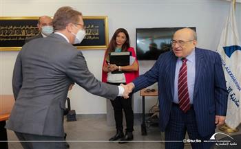مدير مكتبة الإسكندرية يستقبل السفير الألماني بالقاهرة