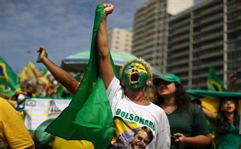 أنصار الرئيس بولسونارو يغلقون الطرق السريعة في البرازيل