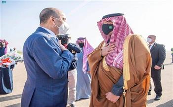 وصول وزير الداخلية السعودي إلى الجزائر