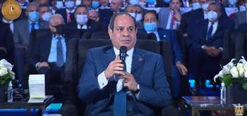 من منتدى شباب العالم.. الرئيس يعلن موعد إنتاح مصر أول سيارة كهربائية