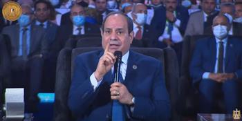 السيسي : مصر دولة شابة ولا يمكن توقف العمل بها لحظة 