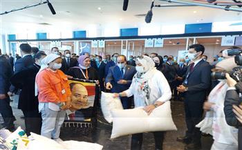 الرئيس السيسي يزور معرض «ديارنا» بمنتدى شباب العالم (صور)