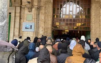 30 ألفا يؤدون صلاة الجمعة في المسجد الأقصى