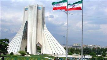 المفاوضون يشاورون عواصمهم مع بلوغ مباحثات النووي الإيراني "قضايا صعبة"