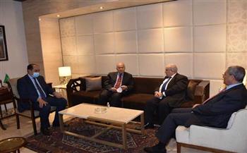 «أبو الغيط» يبحث الأوضاع فى المنطقة العربية مع وزير خارجية الجزائر